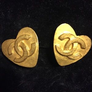 Signature CHANEL Heart Clip Earrings